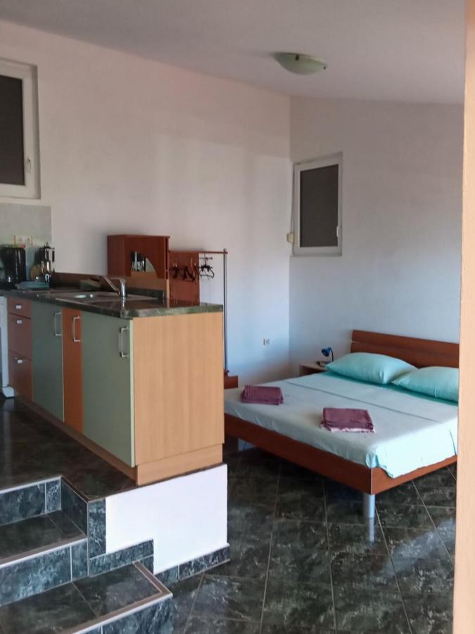 Apartmani Frka 萨利 外观 照片